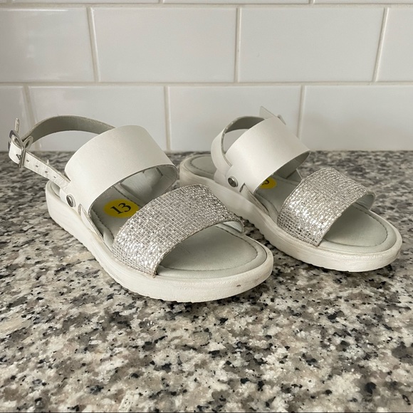 Girl’s Summer Whits Sandals by Giulia Palai Italy - Picture 2 of 10